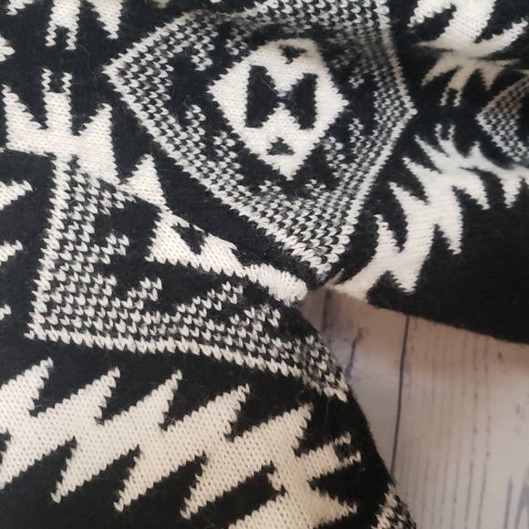 Tempo Paris Cardigan - Picture 5 of 6